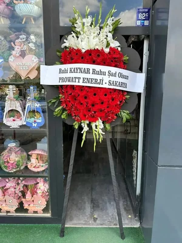 Cenaze Çelengi Beyaz - Sakarya çiçek siparişi