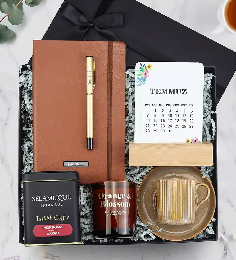 Defter & Kalem & Takvim & Fincan & Mum & Selamlıque Hediye Seti - Kastamonu çiçek siparişi